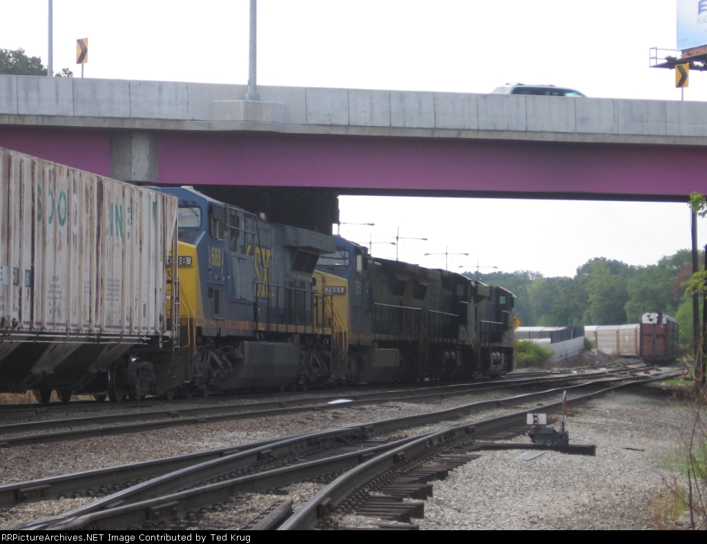 CSX 5390, 9032, 7651 & 688